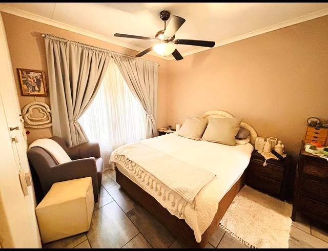 1 BEDROOM TOWNHOUSE FOR SALE IN MORELETA PARK